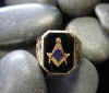 mason_ring_front.jpg (19730 bytes)