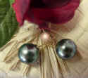tahitian_pearls_single_er.jpg (23417 bytes)